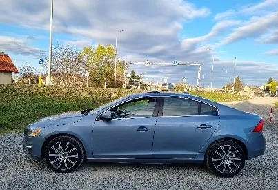 Volvo S60 cena 85900 przebieg: 48900, rok produkcji 2018 z Dębica małe 277